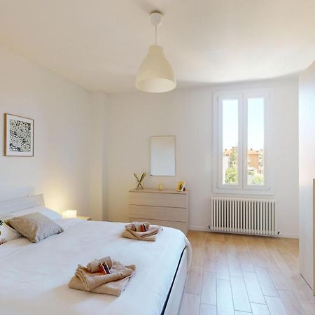 Appartamento Accogliente Con Vista San Luca Bologna Buitenkant foto